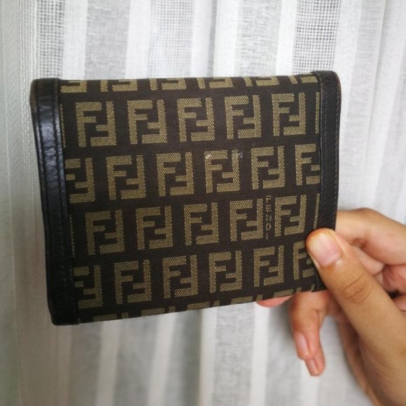 Authentic Fendi Wallet Zucchino - Picture 2 of 5